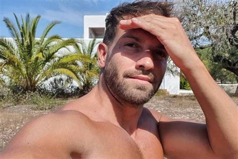 pablo alborn sin camiseta|Pablo Alborán, todo músculos sin camiseta en making。